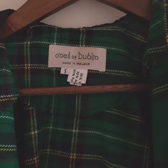 O'Neil of Dublin tartan wool cape